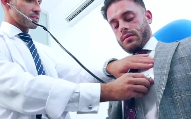 Handsome doctor Vadim Romanov anal and raw breeds Manuel Reyes