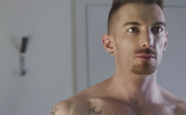 Muscular hunk King Heart jacks off to relieve frustration