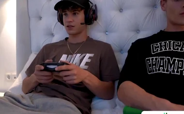 Alan and Melvin – Do You Wanna Play?