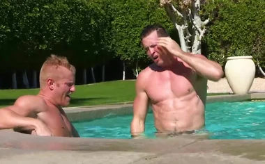 Homosexual hunk anally pounded after taking a swim