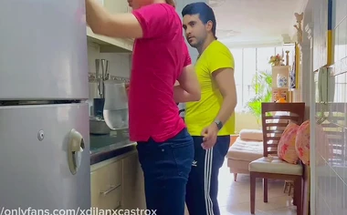 I FUCK MY TEENAGE STEPBROTHER BAREBACK IN THE KITCHEN O